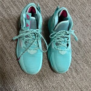 adidas dame 8 “respect my name”
men’s blue Athletic Shoes // Women's size 10